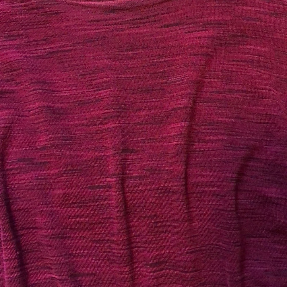 Red crop top - Picture 2 of 6